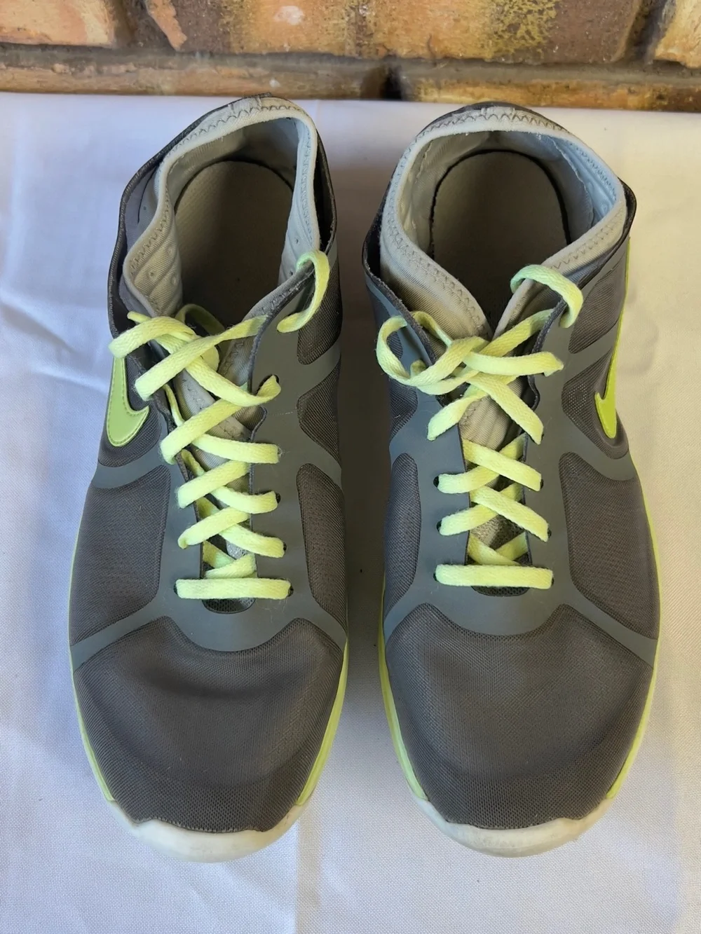 Nike Men’s Gray and Neon Yellow Athletic Sneakers
